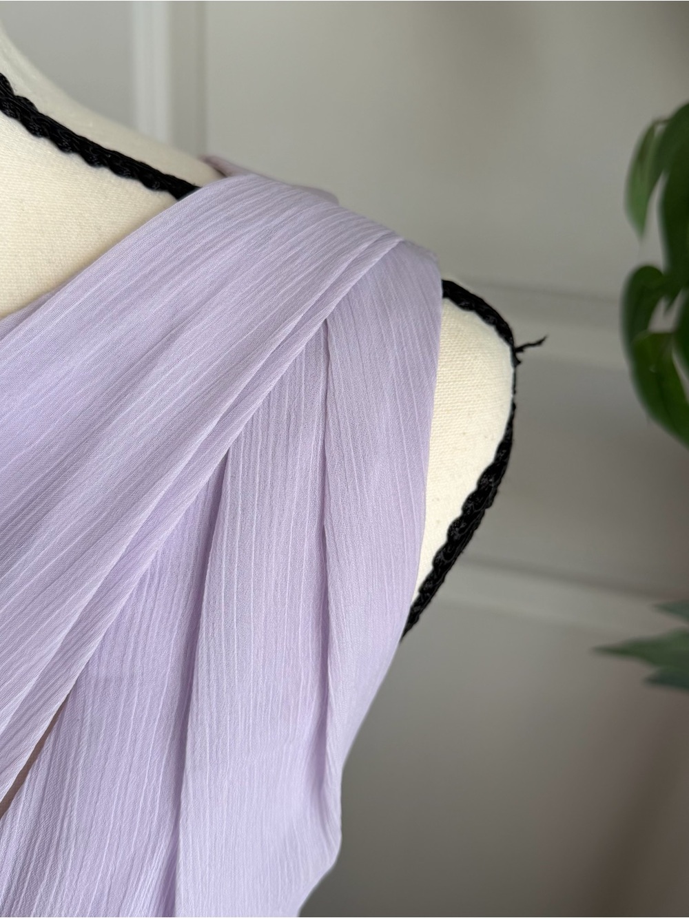 David’s Bridal Long One-Shoulder Crinkle Chiffon Dress Iris Lavender Sz 6 - Picture 16 of 16